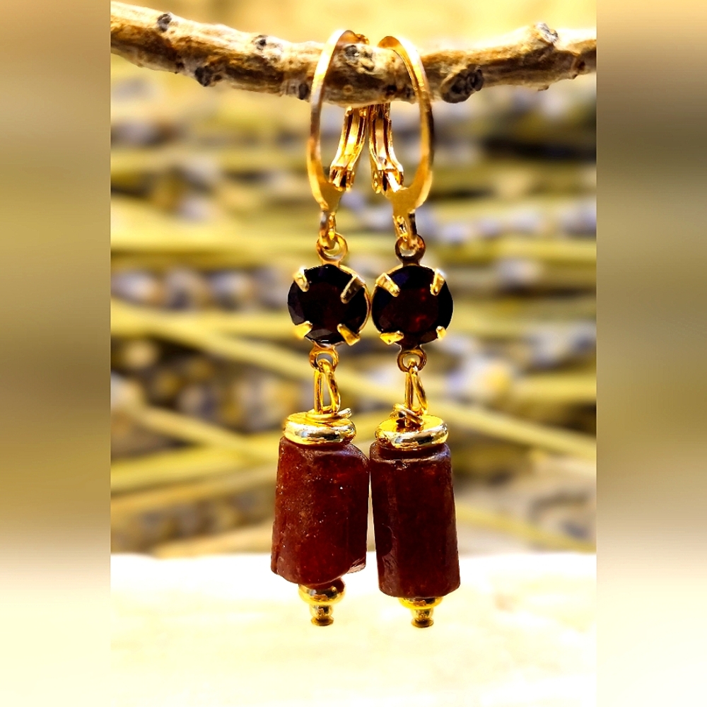 Elegant 1.5 TCW Genuine Garnet & Garnet Nugget In Gold Plated Earrings